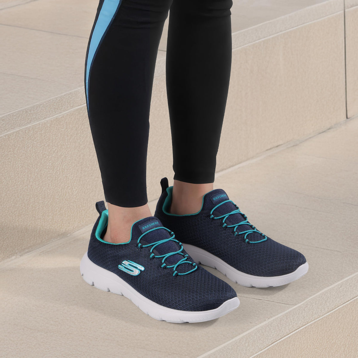 Skechers Womens Summits - 896220id Navy/Multi Casual Shoe - 3 UK (6 US) (896220ID-NVMT)
