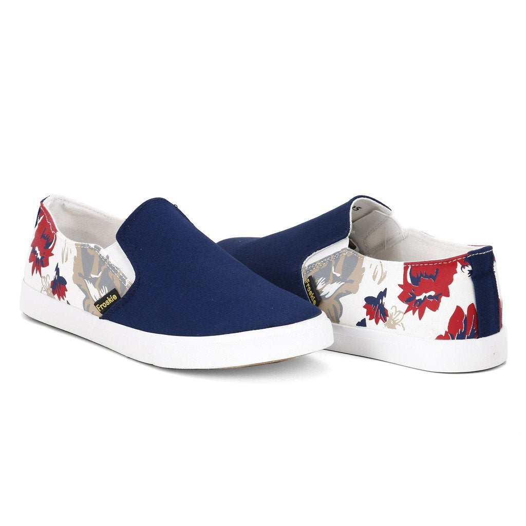 Froskie Men's Blue Clogs - 9 UK/India (43 EU)(FR-01-Blue-9)