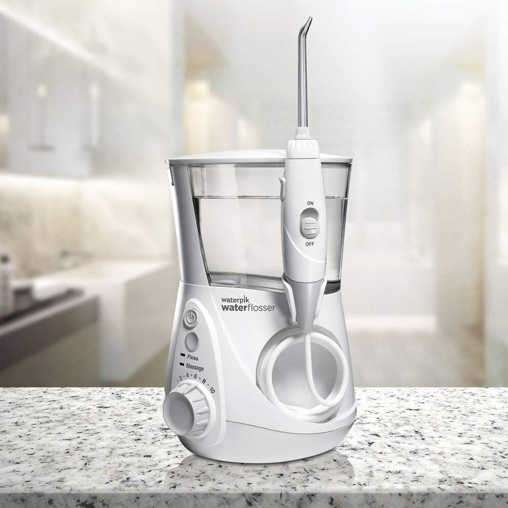 Waterpik WP-660EU Jet Dentaire Hydropulseur Ultra Professional Blanc