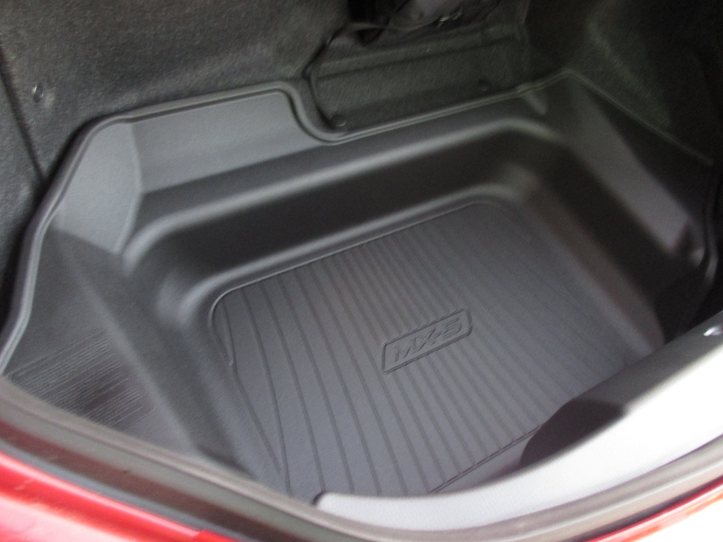 New OEM Mazda MX-5 Miata 2016 rubber all weather protection kit tray & floor mats 0000-8B-D31 & 0000-8B-D30