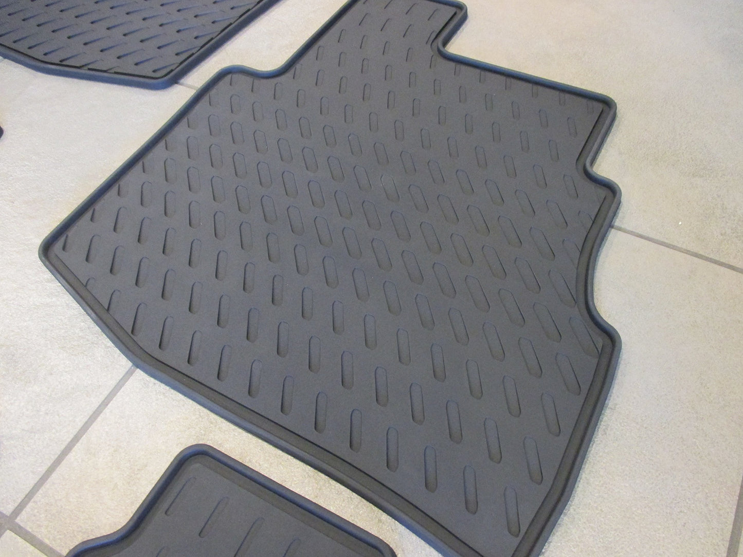 Mazda CX-9 2016-2017 New OEM rear all weather floor mats 0000-8B-N35